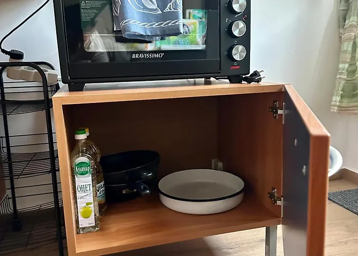 Bright, Centre, 1br , Next To *